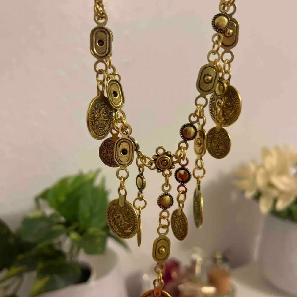 Women's Antique Medieval-Style Gold Coin Charm Necklace - Picture 4 of 5